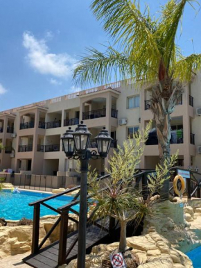 Royal Seacrest modern ground floor apartment C G 5